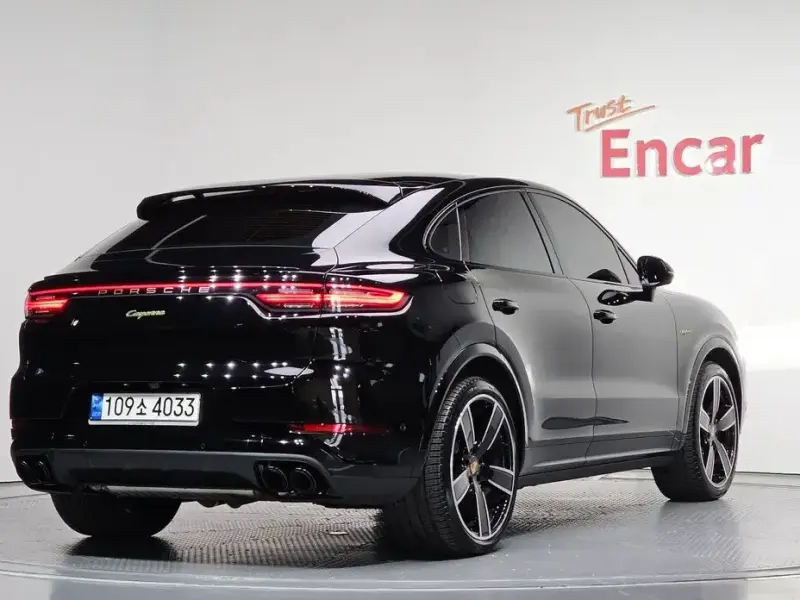2023 Porsche Cayenne с пробегом 19 904 км