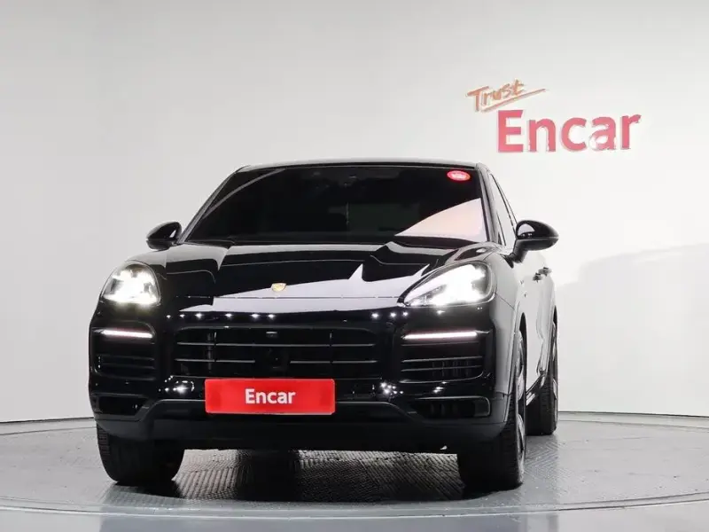 2023 Porsche Cayenne с пробегом 19 904 км