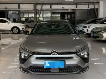 2024 Citroen Versailles C5 X с пробегом 10 000 км
