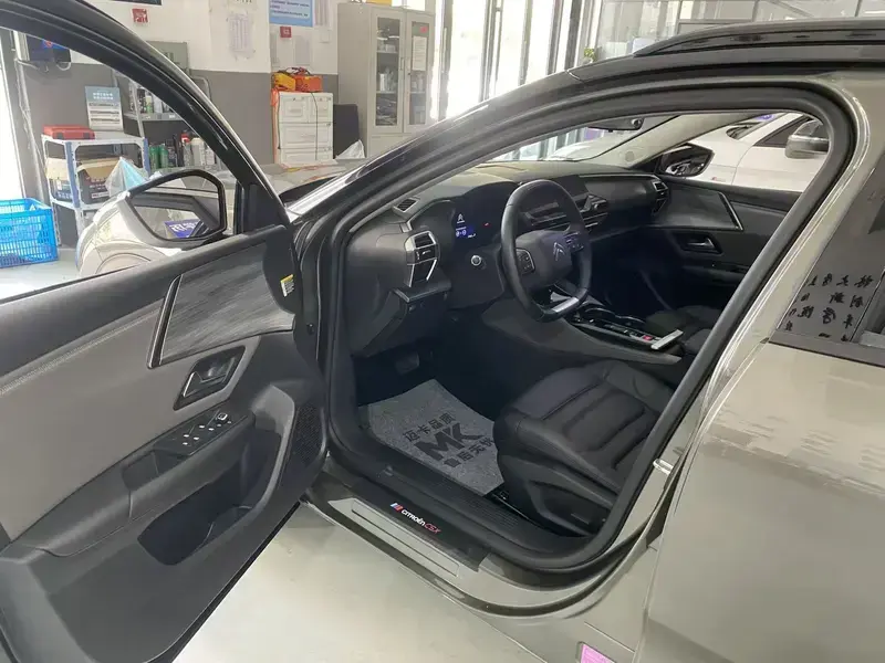 2024 Citroen Versailles C5 X с пробегом 37 000 км