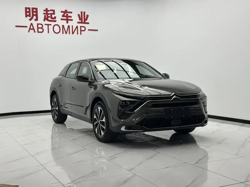 2026 Citroen Versailles C5 X с пробегом 3 000 км