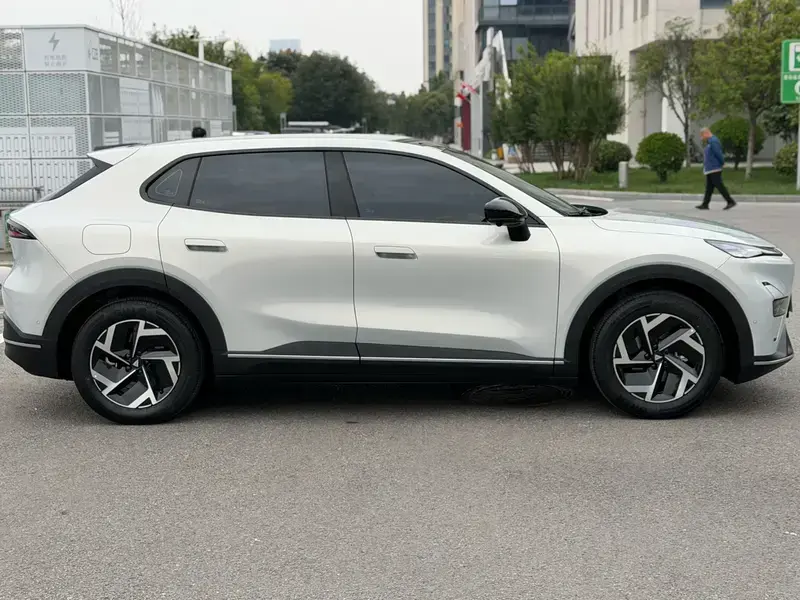 2026 Changan Shenlan S05 с пробегом 4 000 км