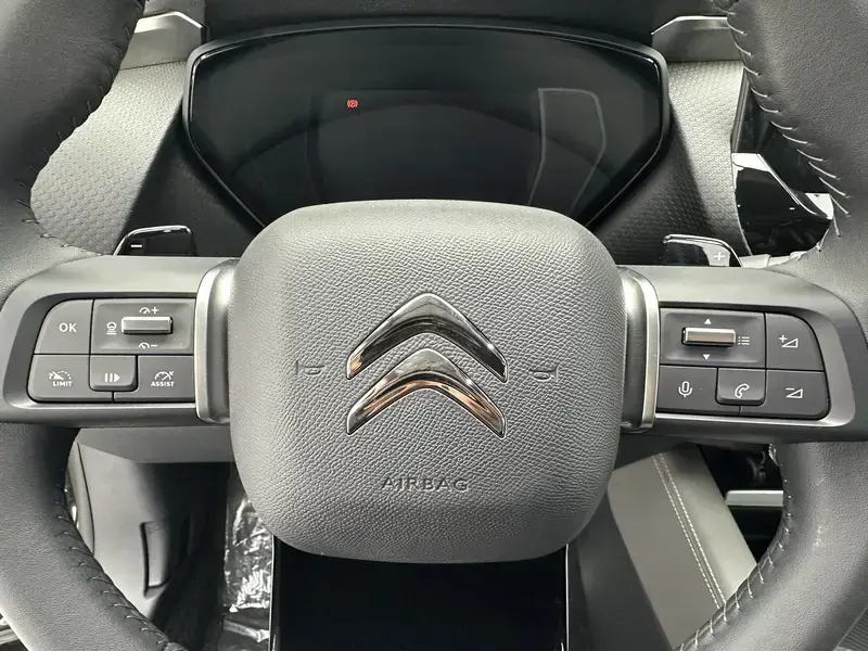 2026 Citroen Versailles C5 X с пробегом 3 000 км