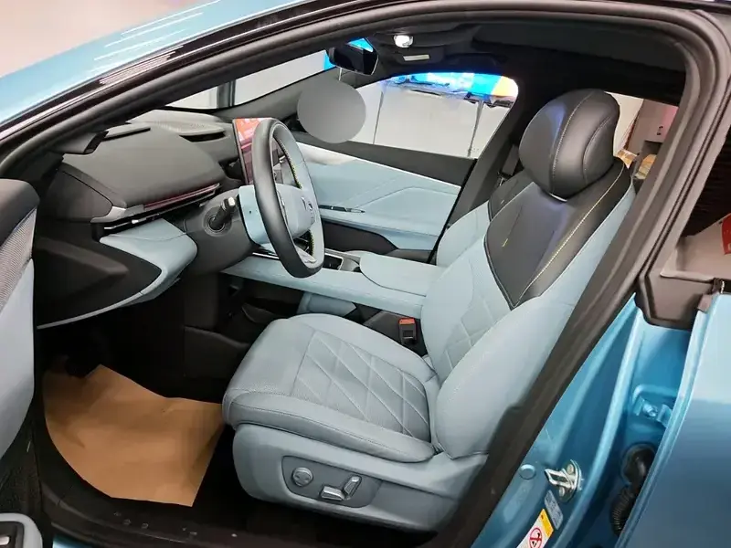 2024 Changan Shenlan S05 с пробегом 13 800 км