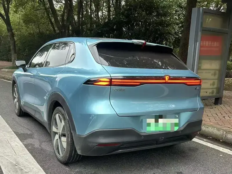 2024 Changan Shenlan S05 с пробегом 20 000 км