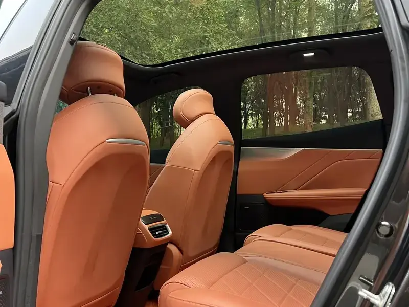 2024 Changan Shenlan S05 с пробегом 37 000 км