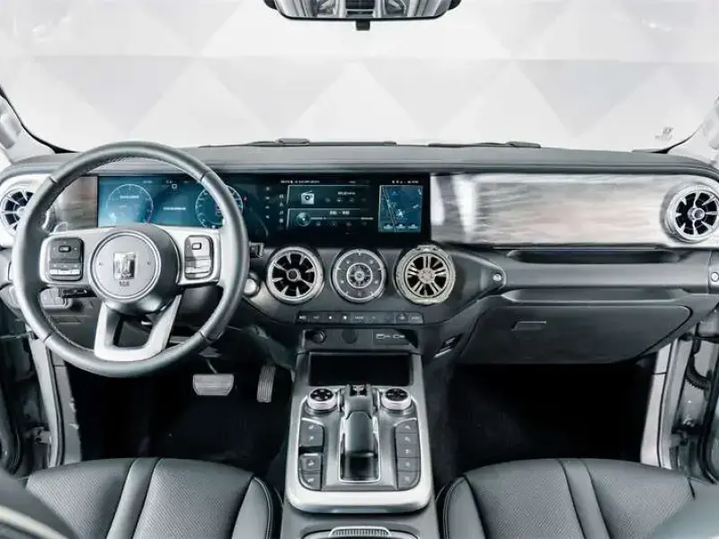2023 Crossboundary Auto Co-created Tank 300 с пробегом 29 800 км