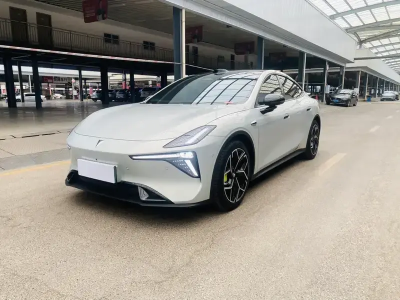 2026 Changan DeepBlue L06 с пробегом 300 км