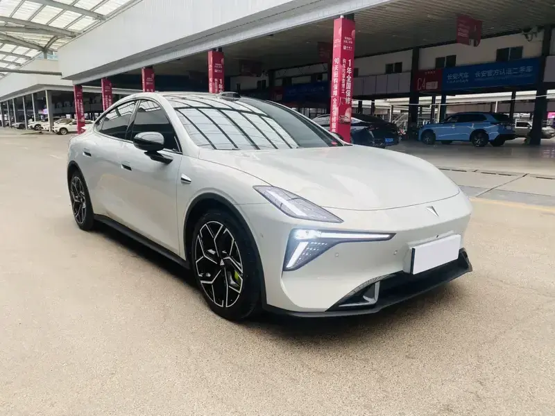 2026 Changan DeepBlue L06 с пробегом 300 км