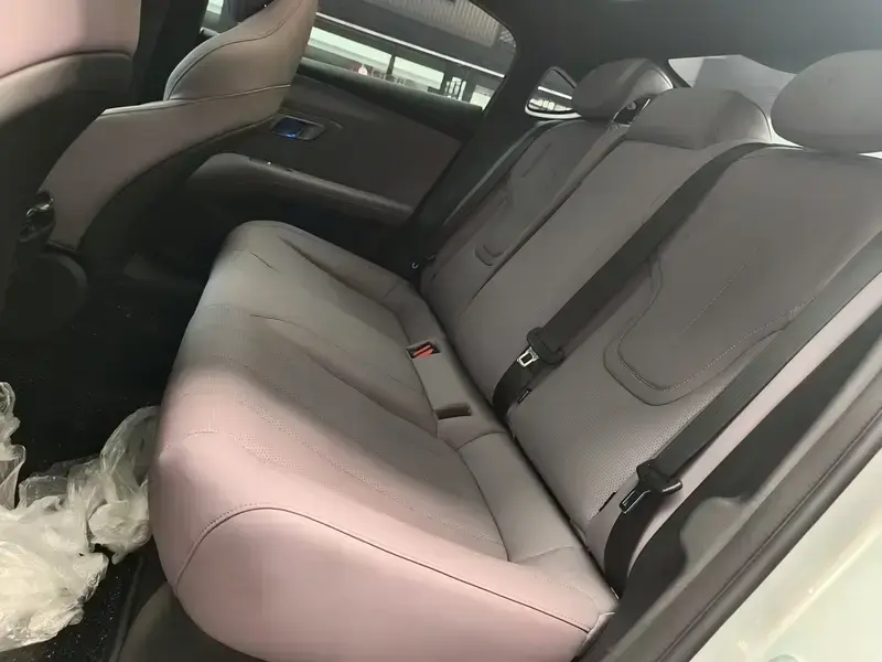 2026 Changan DeepBlue L06 с пробегом 300 км