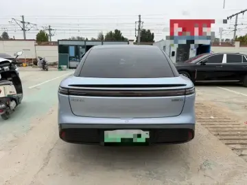2024 Forthing Stellar S7 с пробегом 45 000 км
