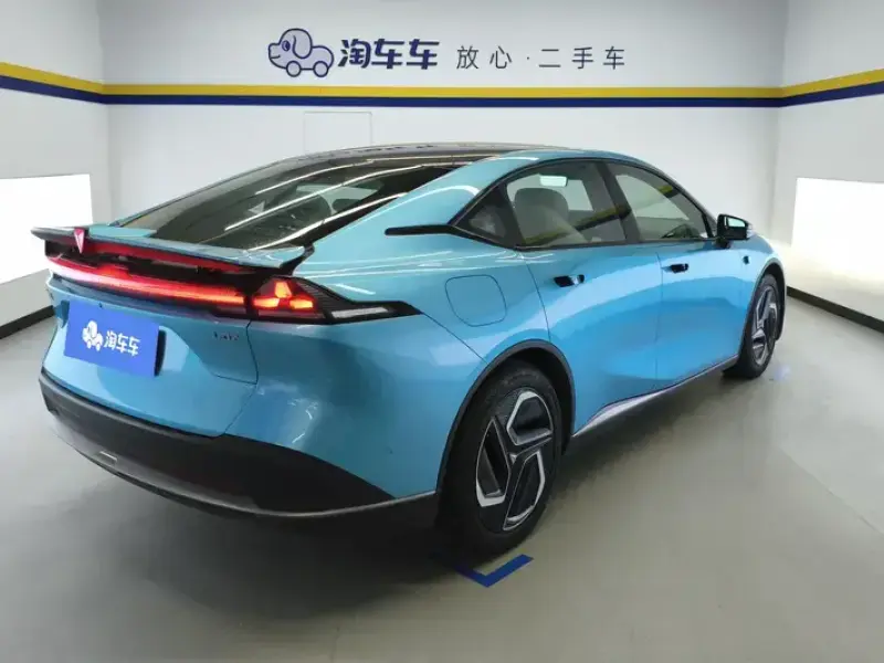 2024 Changan Shenlan L07 с пробегом 17 000 км