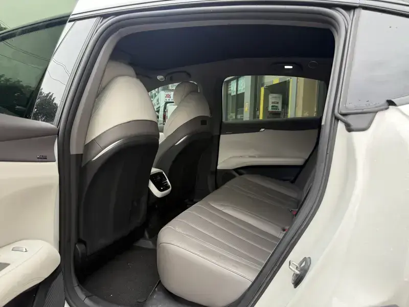 2026 Changan Shenlan L07 с пробегом 11 000 км