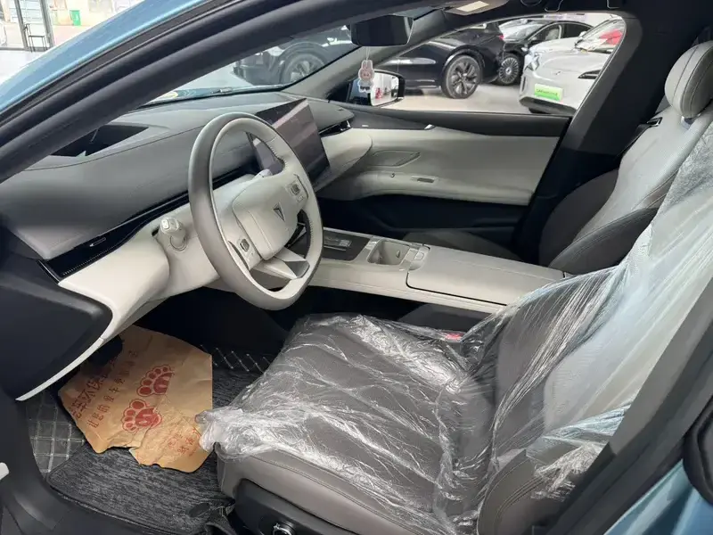 2024 Changan Shenlan L07 с пробегом 12 000 км