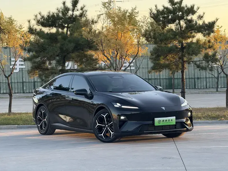 2025 Changan Shenlan L07 с пробегом 30 000 км