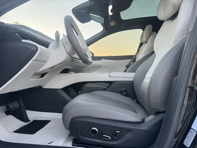 2025 Changan Shenlan L07 с пробегом 30 000 км