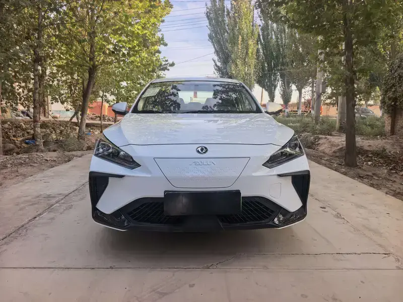 2023 Dongfeng Dongfeng Fengshen E70 с пробегом 400 км