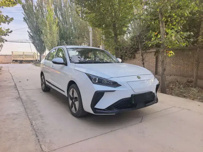 2023 Dongfeng Dongfeng Fengshen E70 с пробегом 400 км
