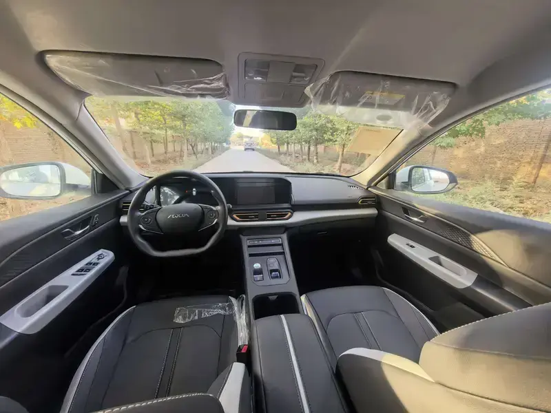 2023 Dongfeng Dongfeng Fengshen E70 с пробегом 400 км