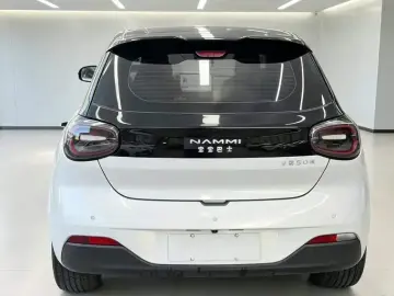 2024 Yipai Nano 01 с пробегом 16 000 км