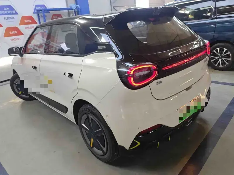 2024 Yipai Nano 01 с пробегом 14 600 км