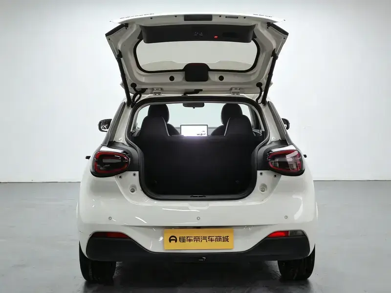 2024 Yipai Nano 01 с пробегом 42 000 км