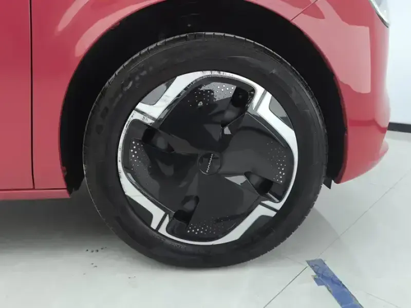 2024 Yipai Nano 01 с пробегом 12 000 км