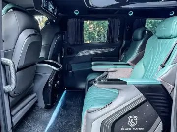 2025 Ford Tourneo с пробегом 15 000 км