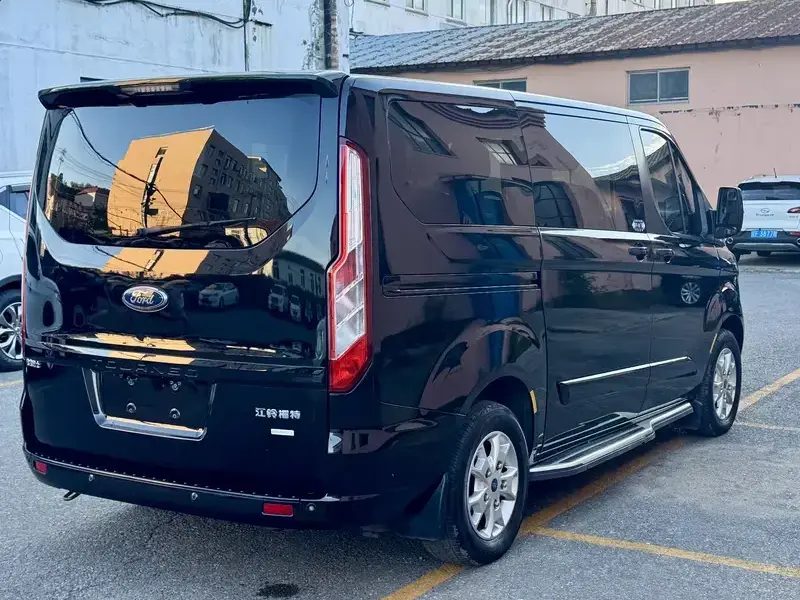 2020 Ford Tourneo с пробегом 107 200 км