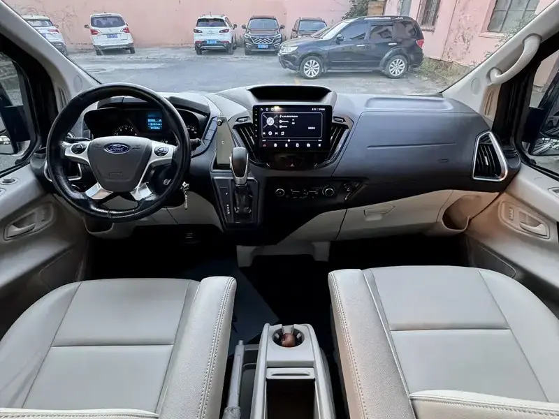 2020 Ford Tourneo с пробегом 107 200 км