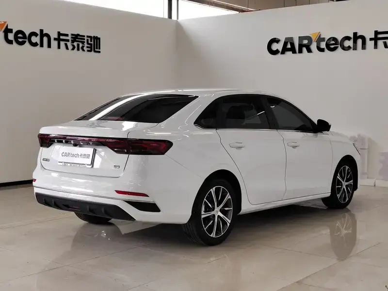2023 Geely Classic Emgrand с пробегом 28 000 км