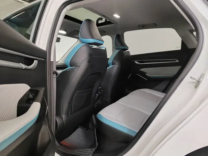 2023 Geely Classic Emgrand с пробегом 28 000 км