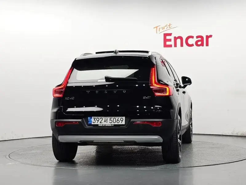 2022 Volvo XC40 с пробегом 60 352 км