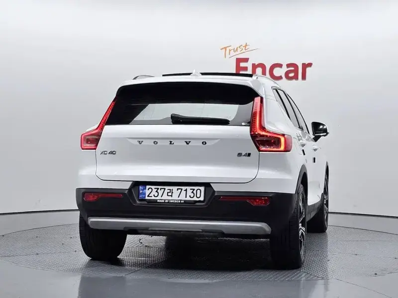2021 Volvo XC40 с пробегом 97 342 км
