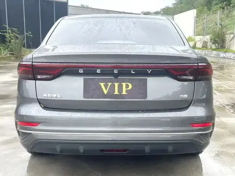 2022 Geely Classic Emgrand с пробегом 40 000 км