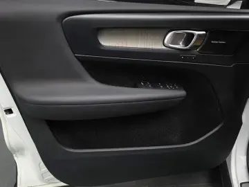 2020 Volvo XC40 с пробегом 59 482 км