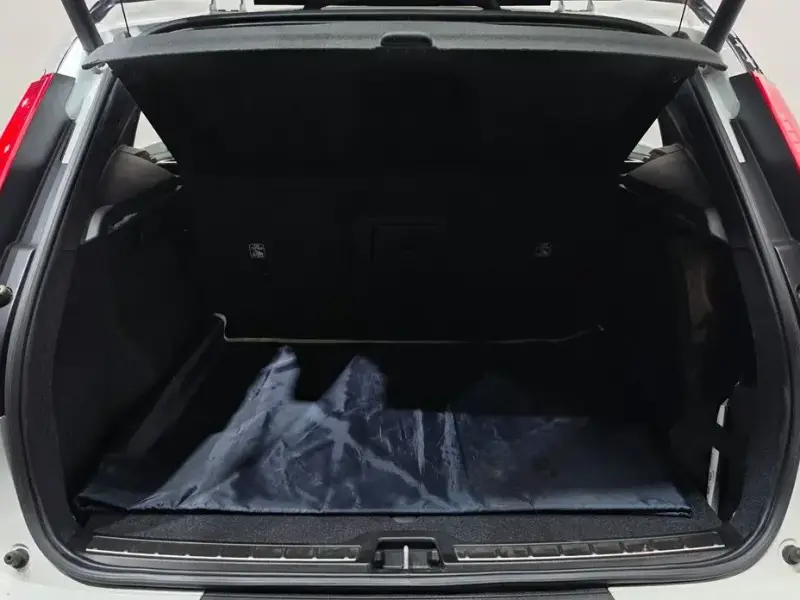 2018 Volvo XC40 с пробегом 76 346 км