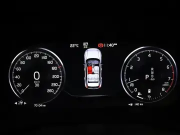 2021 Volvo XC40 с пробегом 70 104 км