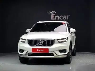 2020 Volvo XC40 с пробегом 32 433 км