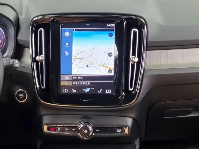 2020 Volvo XC40 с пробегом 32 433 км