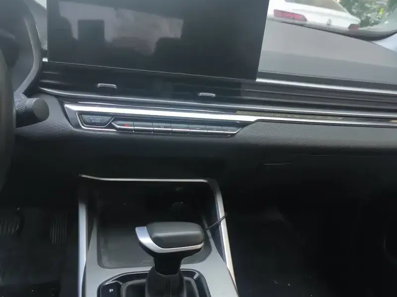 2023 Geely Classic Emgrand с пробегом 32 000 км