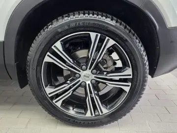 2020 Volvo XC40 с пробегом 32 433 км