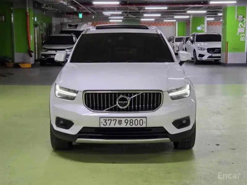 2020 Volvo XC40 с пробегом 59 497 км