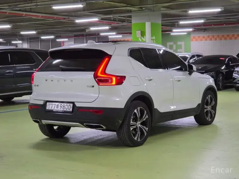 2020 Volvo XC40 с пробегом 59 497 км