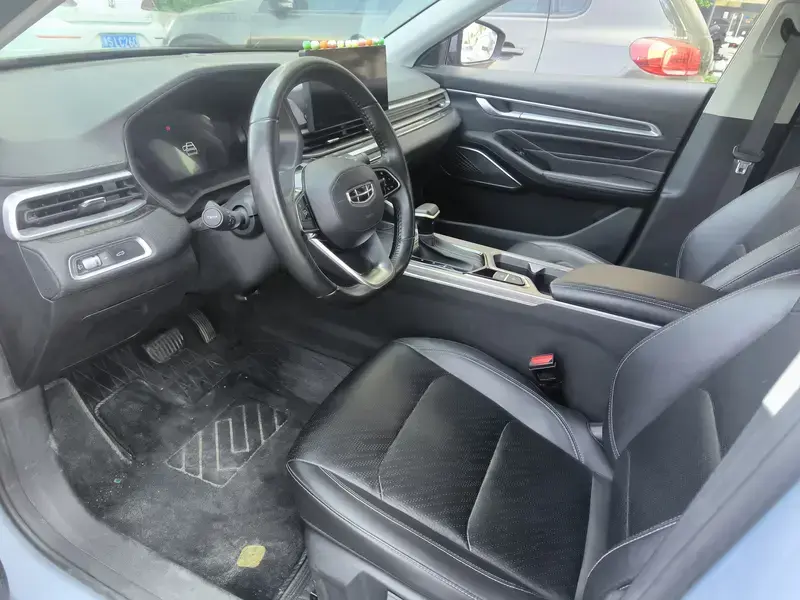 2023 Geely Classic Emgrand с пробегом 32 000 км