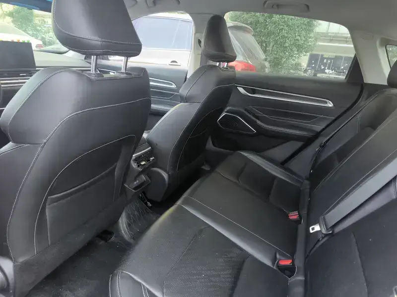 2023 Geely Classic Emgrand с пробегом 32 000 км