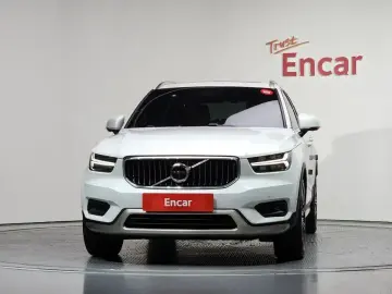2021 Volvo XC40 с пробегом 56 453 км
