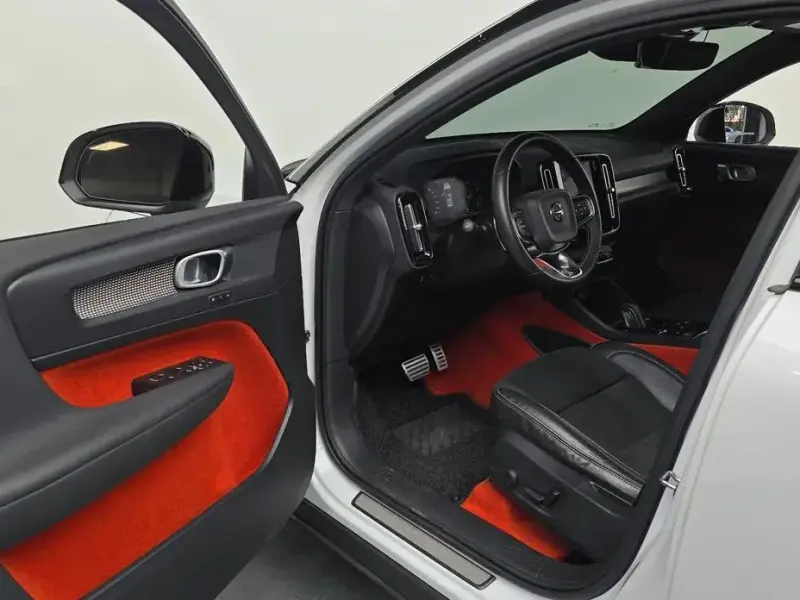 2019 Volvo XC40 с пробегом 94 364 км