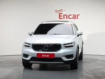 2020 Volvo XC40 с пробегом 53 393 км