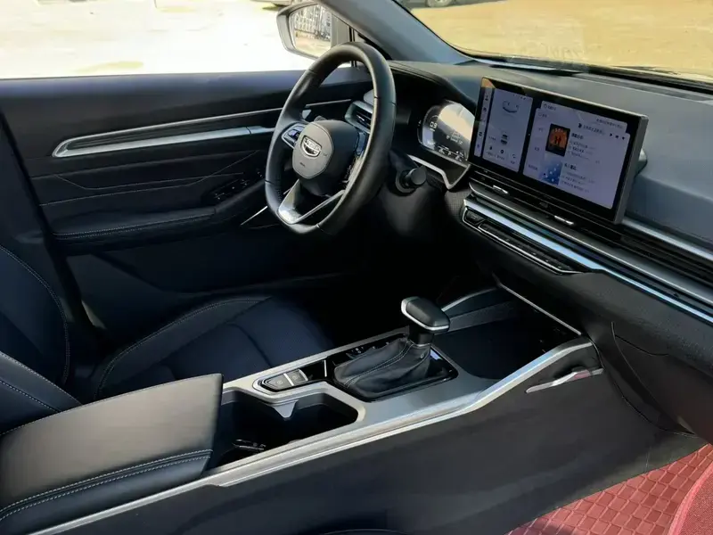 2023 Geely Classic Emgrand с пробегом 16 000 км
